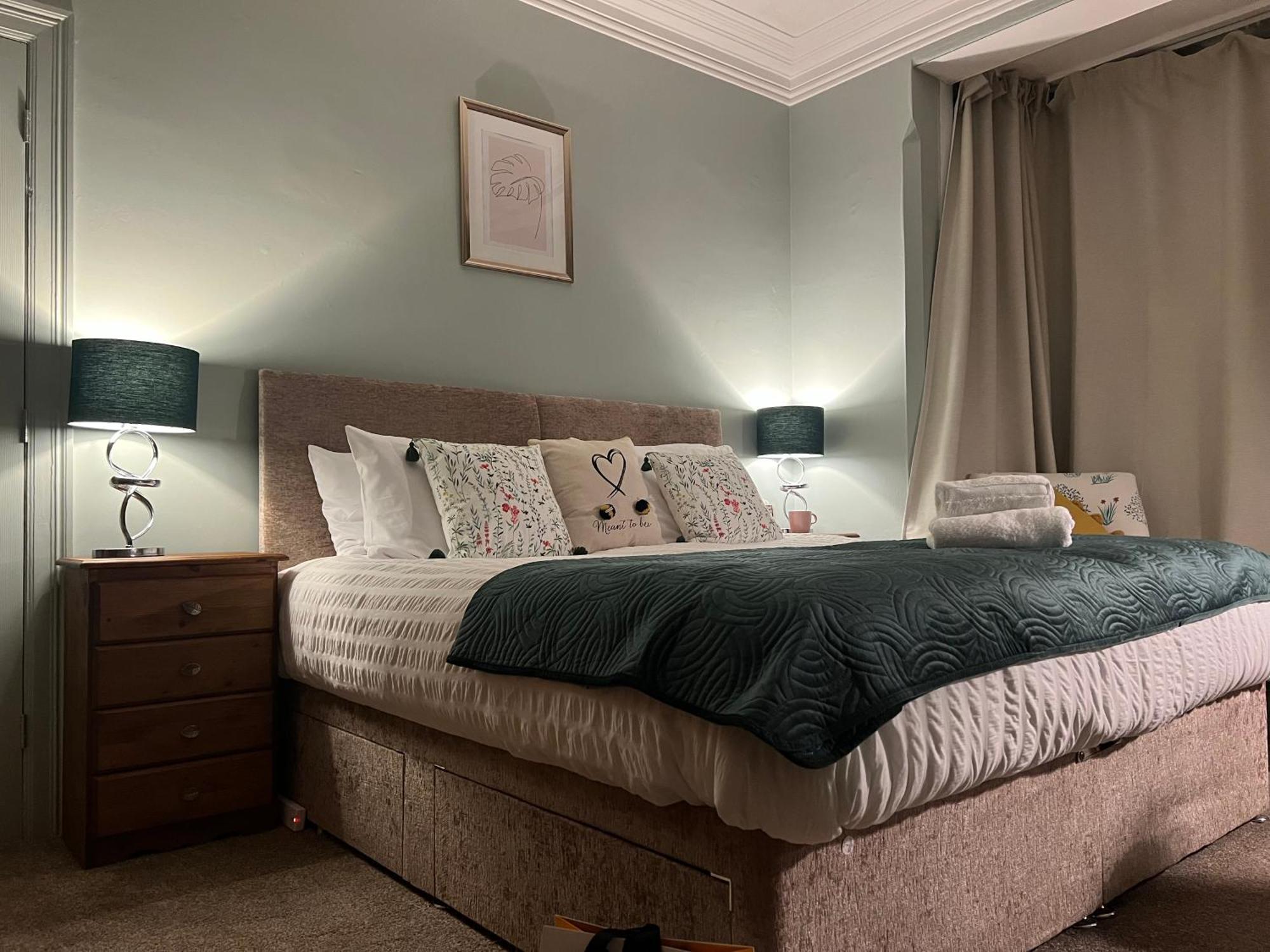 Ferienwohnung The Rose- Grd Floor, 2-5 Beds, Smarttv, Uni, Tram, M250 Fibre Nottingham Exterior foto